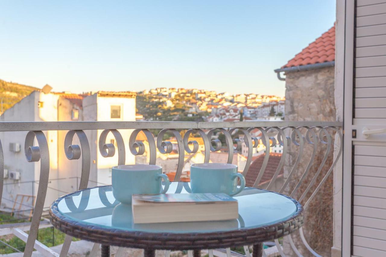 Apartments Nona 1 Hvar Town Eksteriør bilde